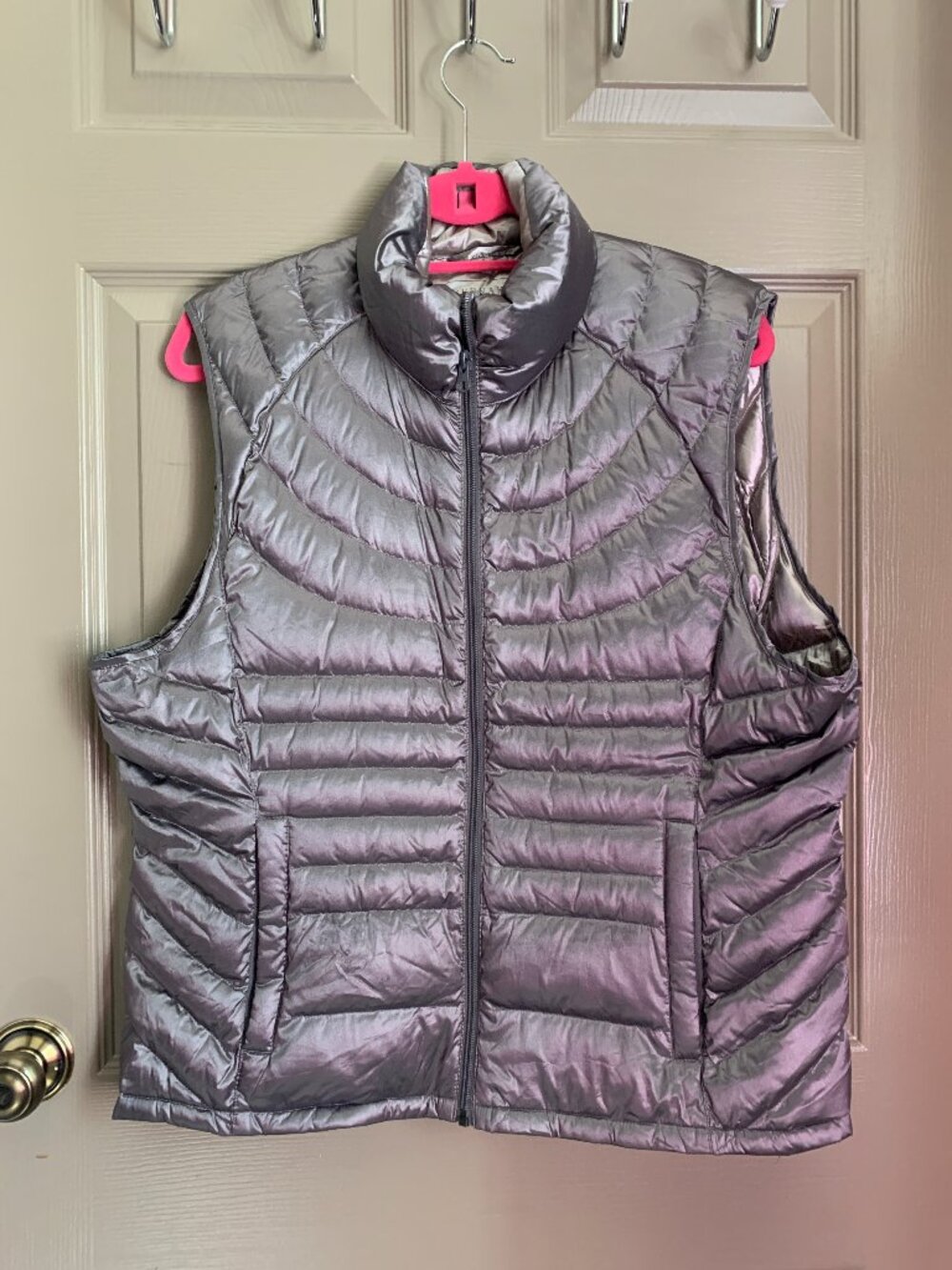 Bernardo Goose Down Puffer Vest Size XL Metallic Silver Lavender Gorpcore Fall
